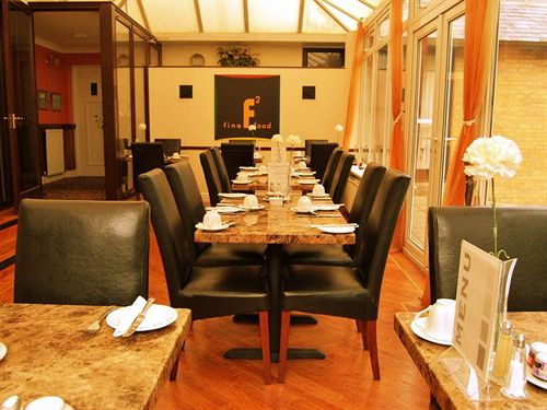 Отель Olivers Lodge