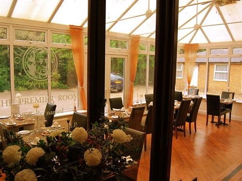 Отель Olivers Lodge