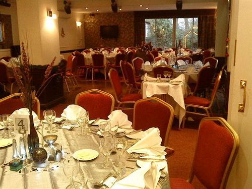 Отель Olivers Lodge