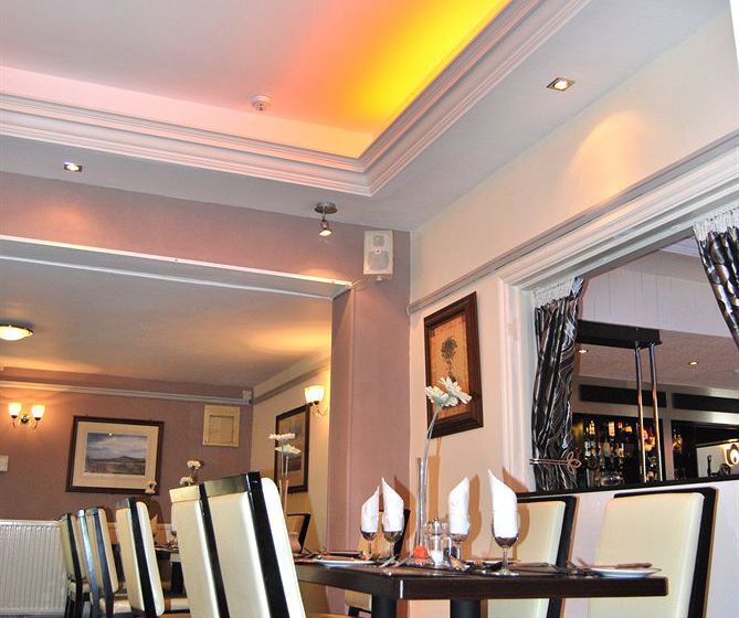 Отель Olivers Lodge