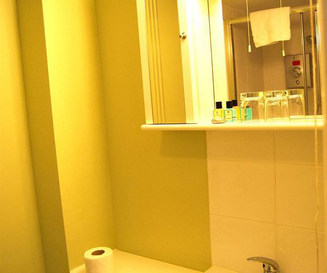 Отель Olivers Lodge