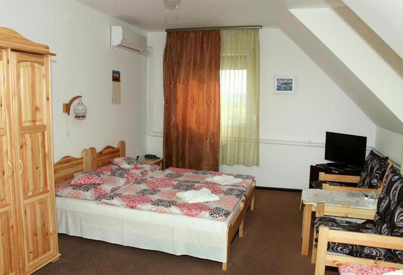 酒店 Olympos Panzió