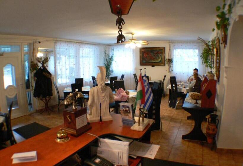 酒店 Olympos Panzió