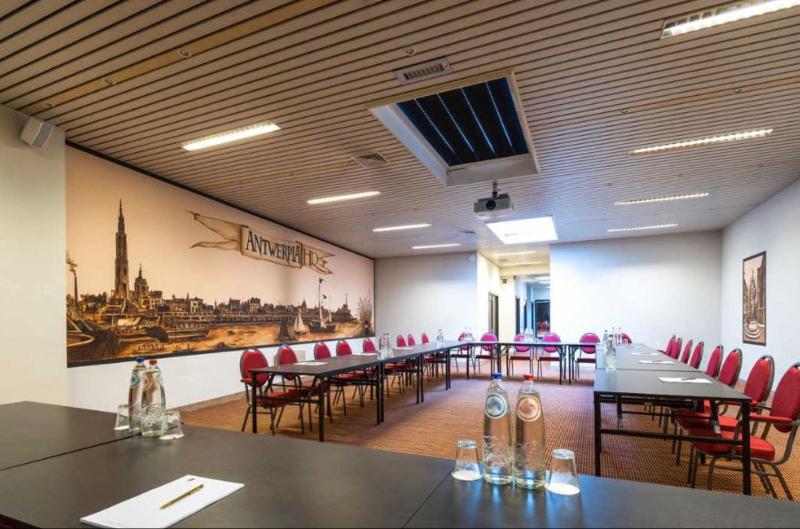 فندق Opera Antwerpen Centrum