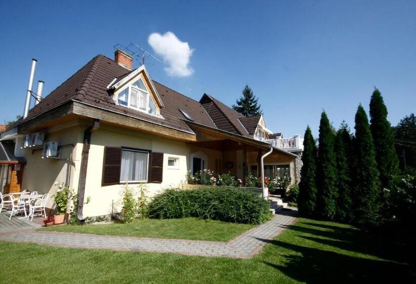 فندق Parti Panzió