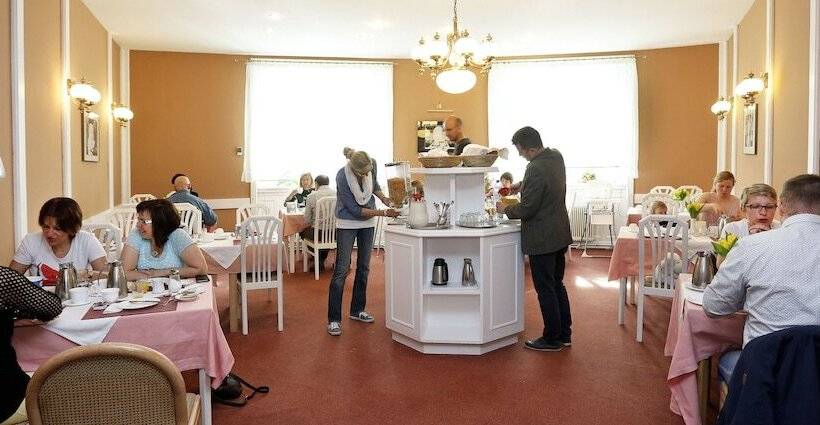 Continental Hotel Pension