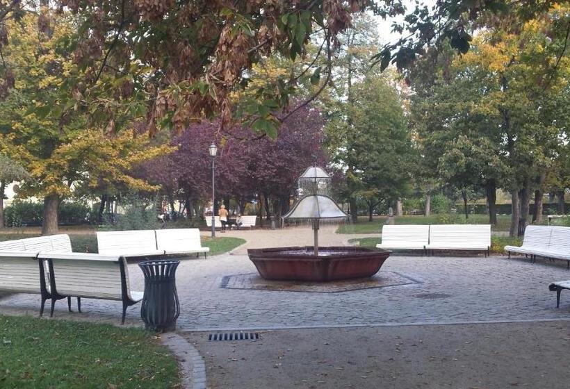 هتل Pensjonat Eden