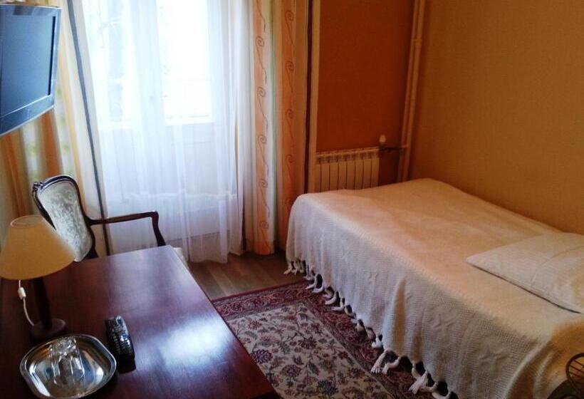 هتل Pensjonat Eden