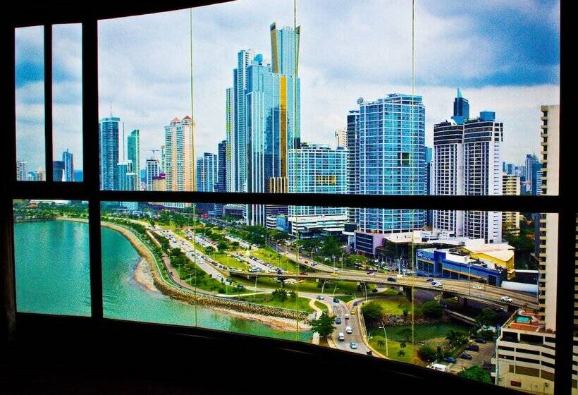 Отель Plaza Paitilla Inn