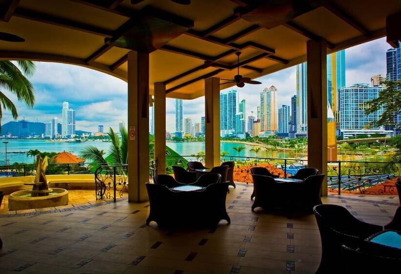 Отель Plaza Paitilla Inn