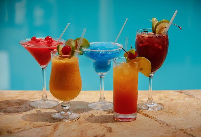 Отель Plaza Paitilla Inn