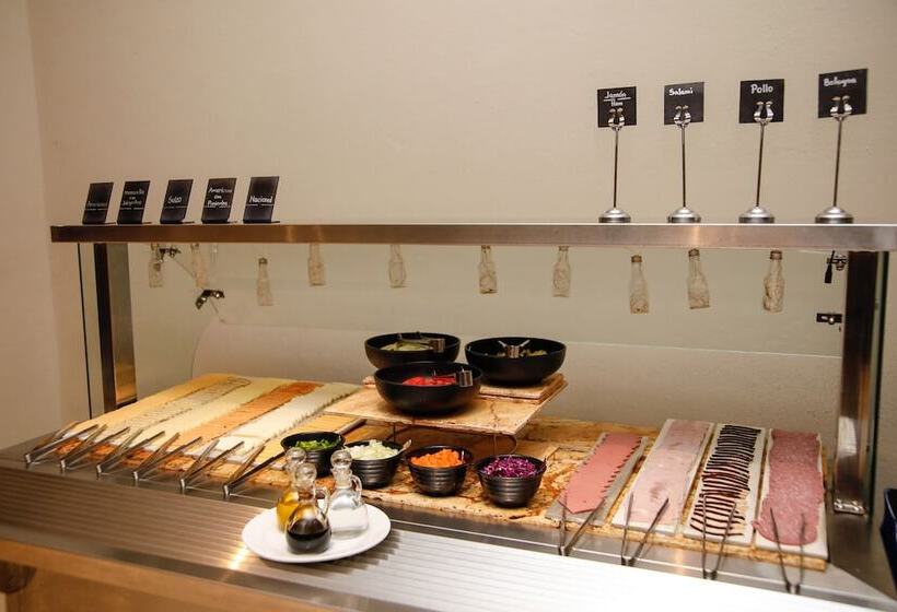 Отель Plaza Paitilla Inn