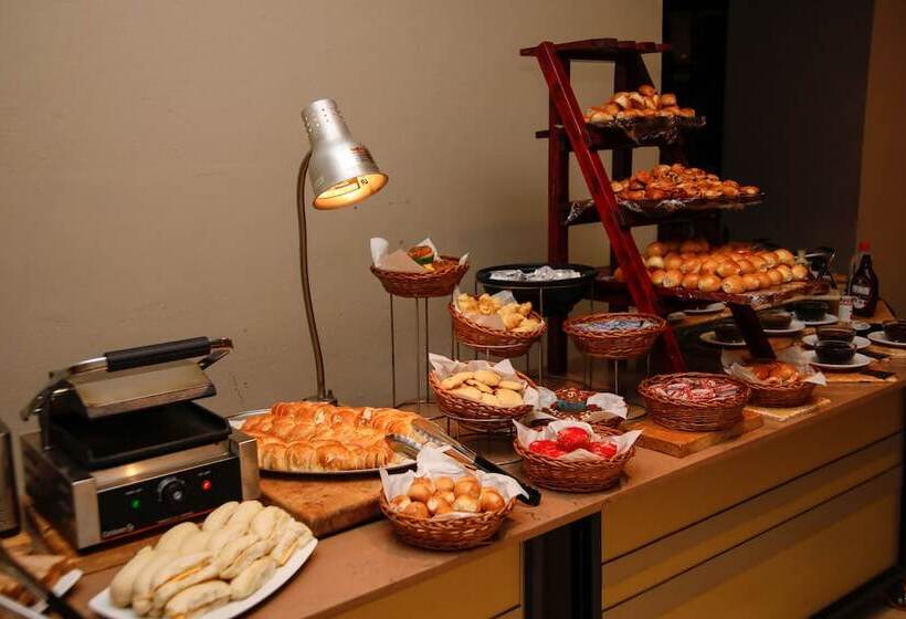 Отель Plaza Paitilla Inn