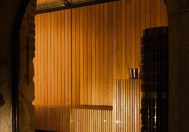 ホテル Pod Różą