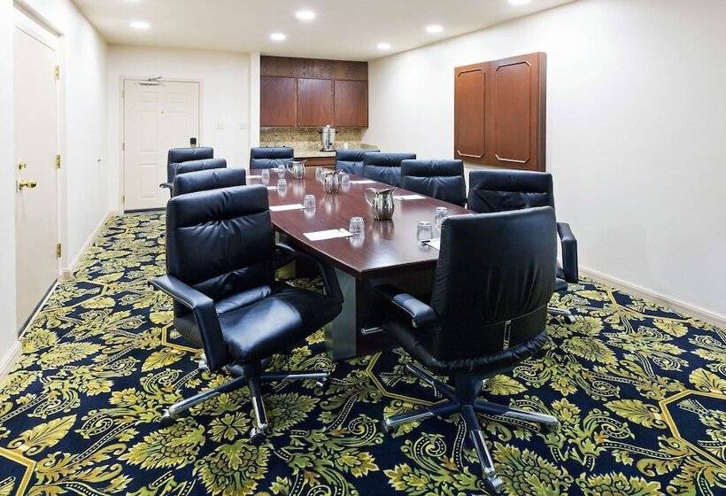 Radisson Hotel El Paso Airport