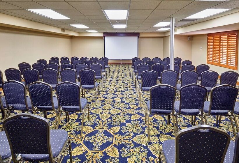 Radisson Hotel El Paso Airport