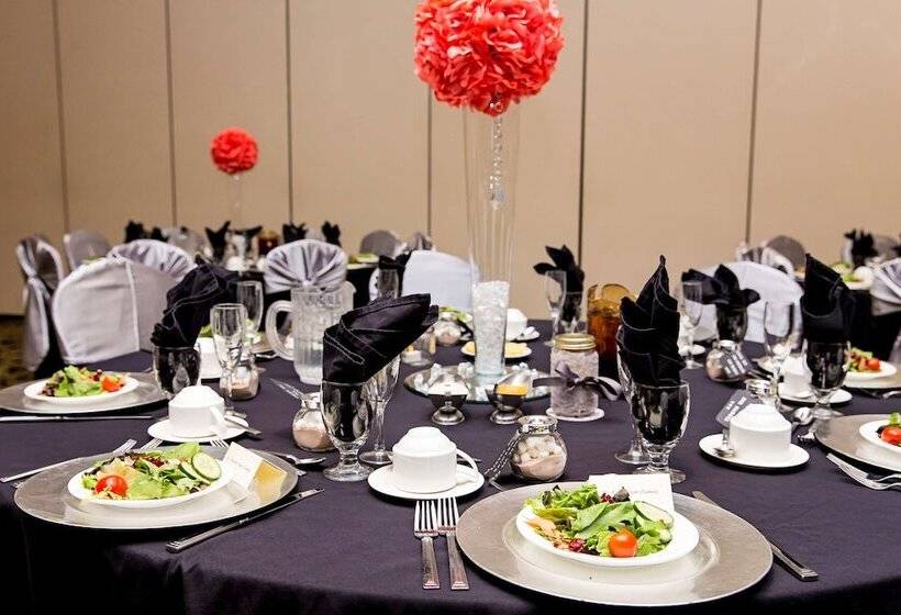 Radisson Hotel El Paso Airport