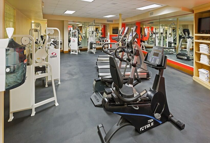 Radisson Hotel El Paso Airport