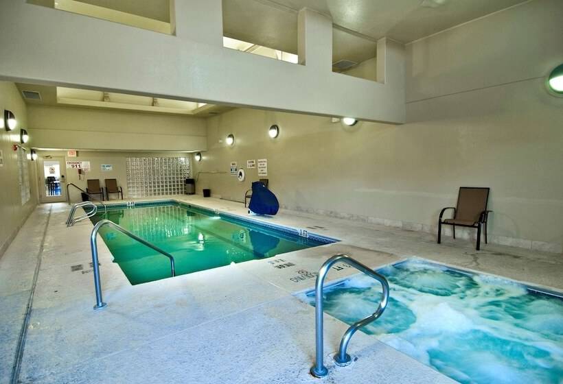 Radisson Hotel El Paso Airport