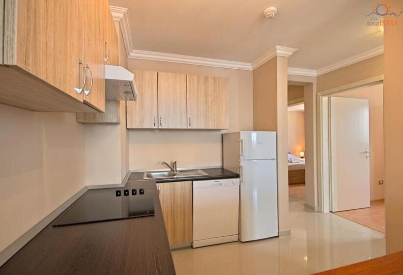 فندق Rotonda Inn Novigrad