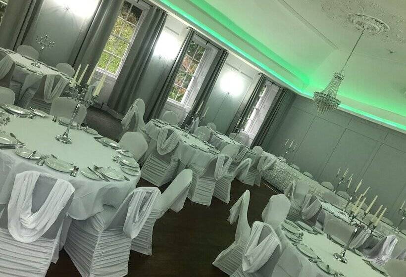 Отель Royal Dunkeld