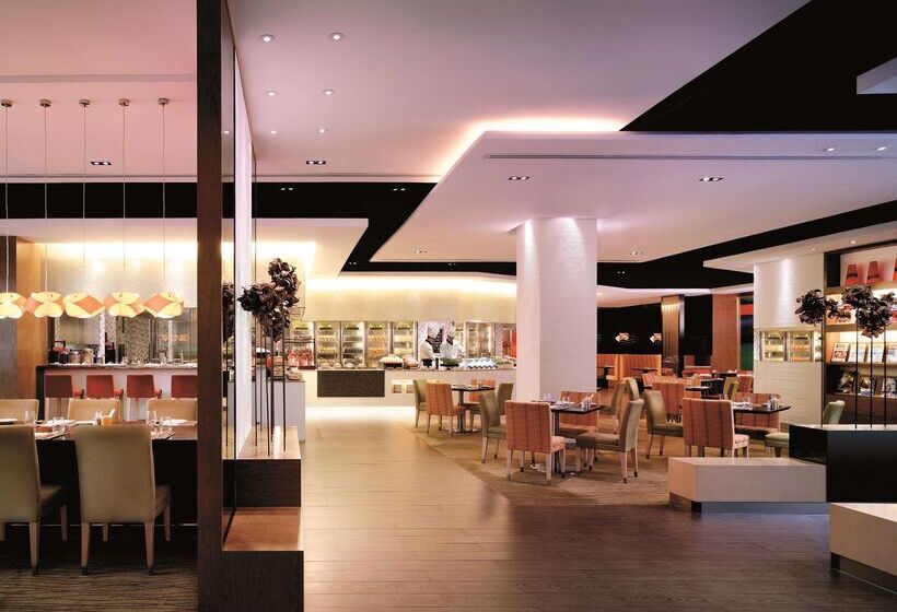 هتل Shangri La Shenzhen   Nearby Luohu Border, Outdoor Swimming Pool