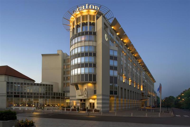 هتل Sheraton Grand Warsaw