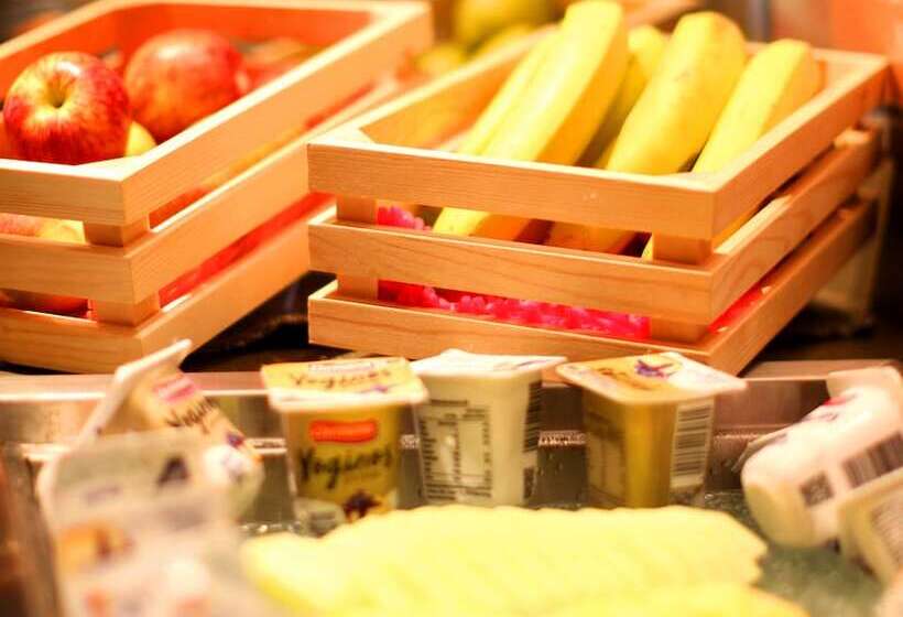 هتل South Pacific