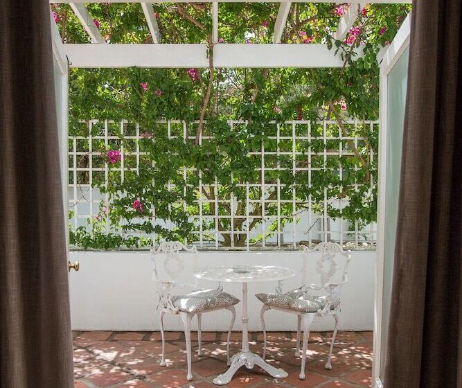 هتل Summerwood Guesthouse