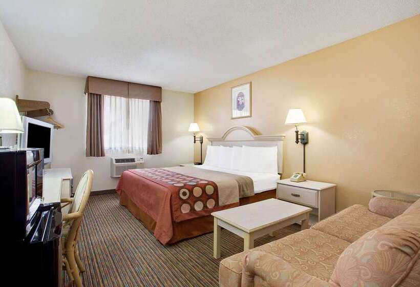 فندق Super 8 By Wyndham Clearwater/st. Petersburg Airport