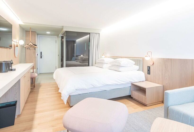 ホテル Swissôtel Kursaal Bern