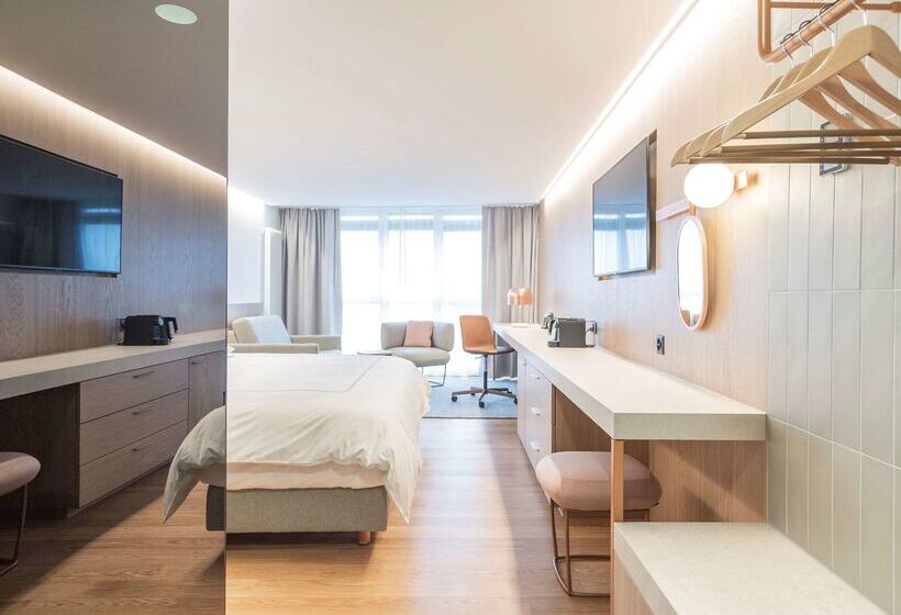 ホテル Swissôtel Kursaal Bern