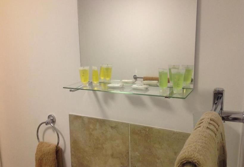 فندق The Fair Green