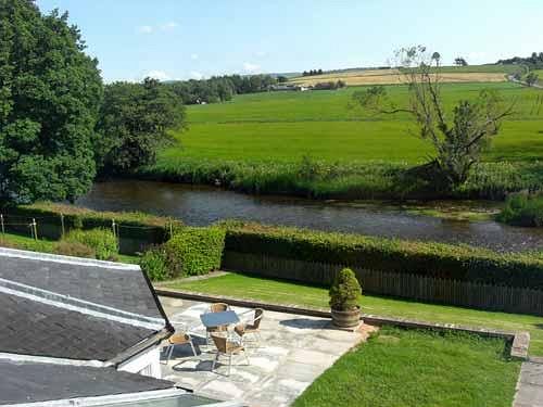 Отель The Forbes Arms