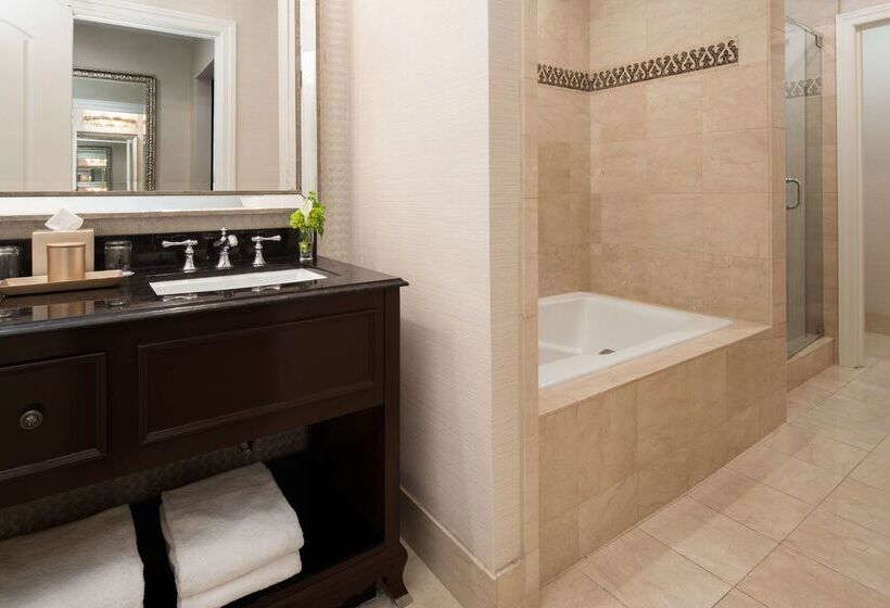 فندق The Roosevelt New Orleans  A Waldorf Astoria
