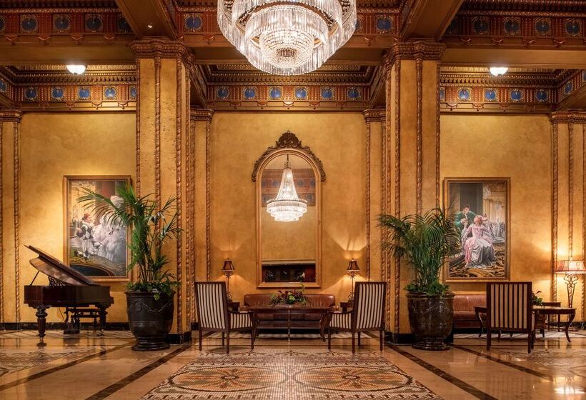 فندق The Roosevelt New Orleans  A Waldorf Astoria