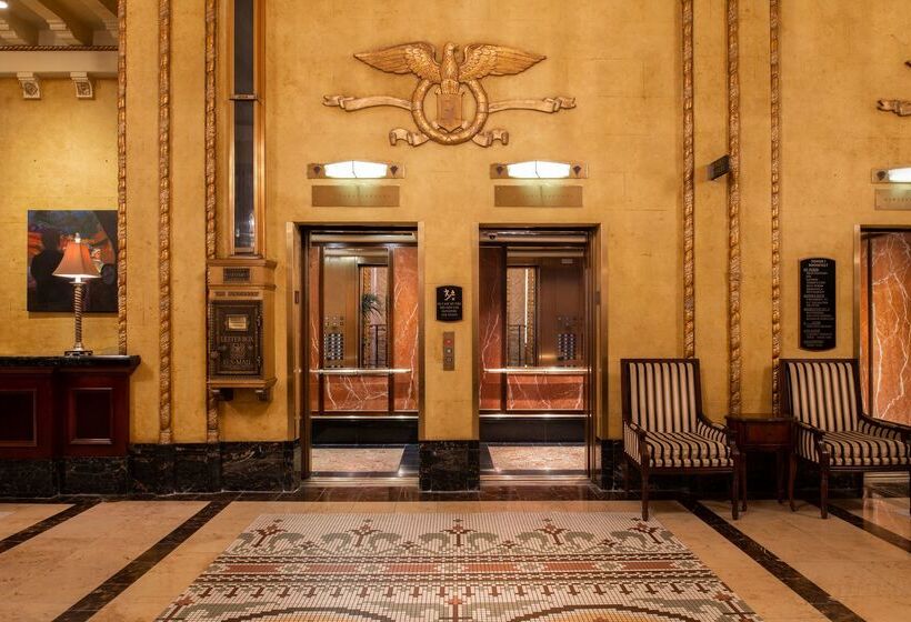 فندق The Roosevelt New Orleans  A Waldorf Astoria