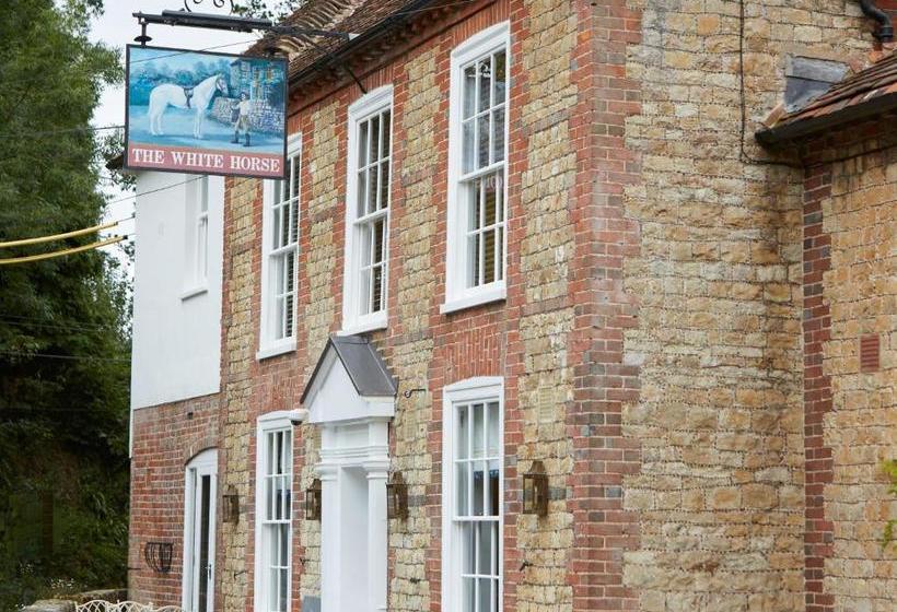 فندق The White Horse Inn