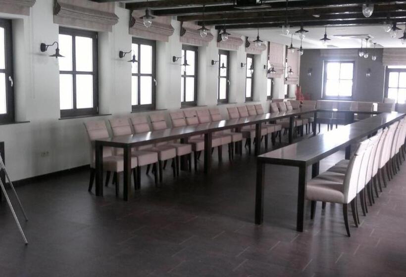 فندق Varga Tanya