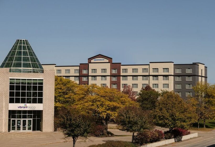 هتل Wyndham Moline On John Deere Commons