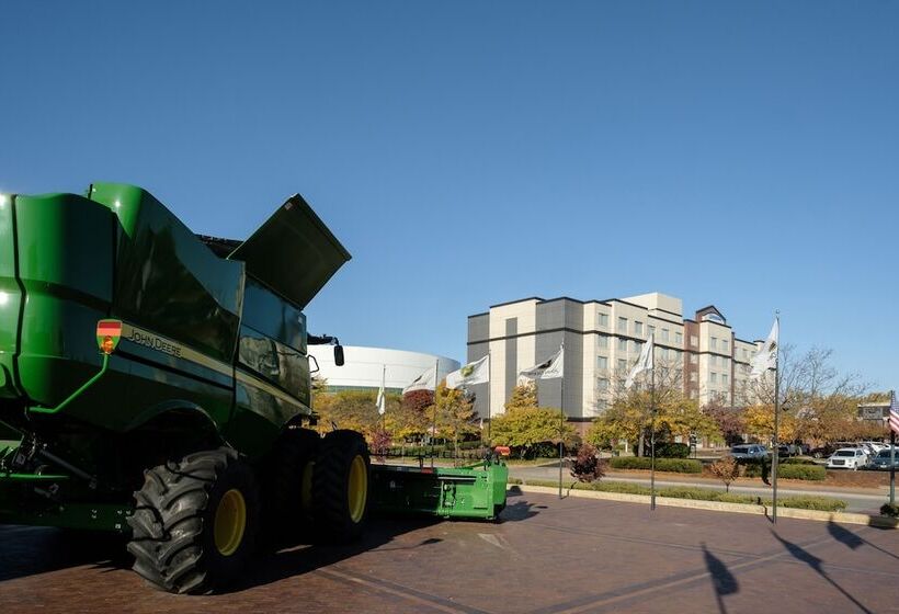 هتل Wyndham Moline On John Deere Commons