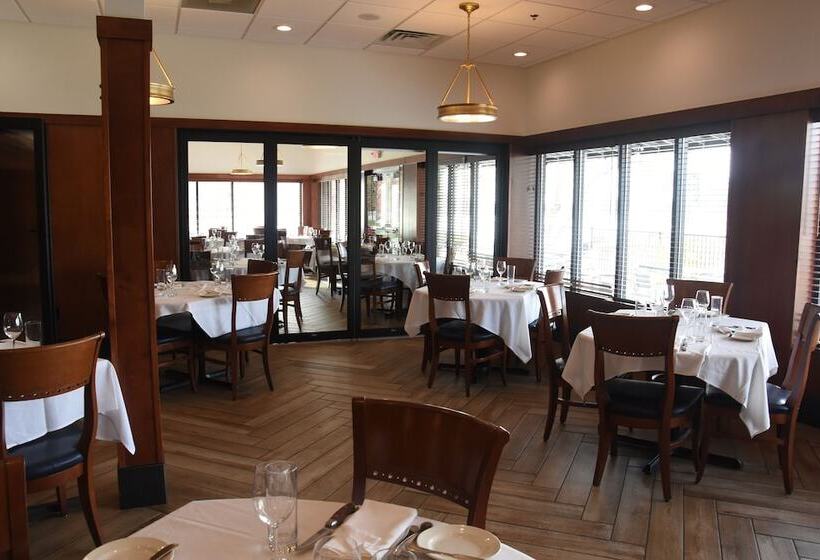 ホテル Wyndham Moline On John Deere Commons