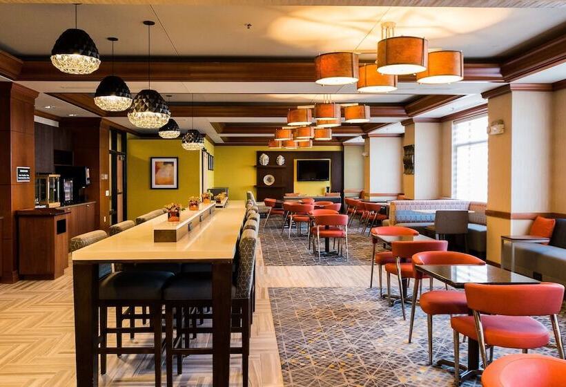 ホテル Wyndham Moline On John Deere Commons