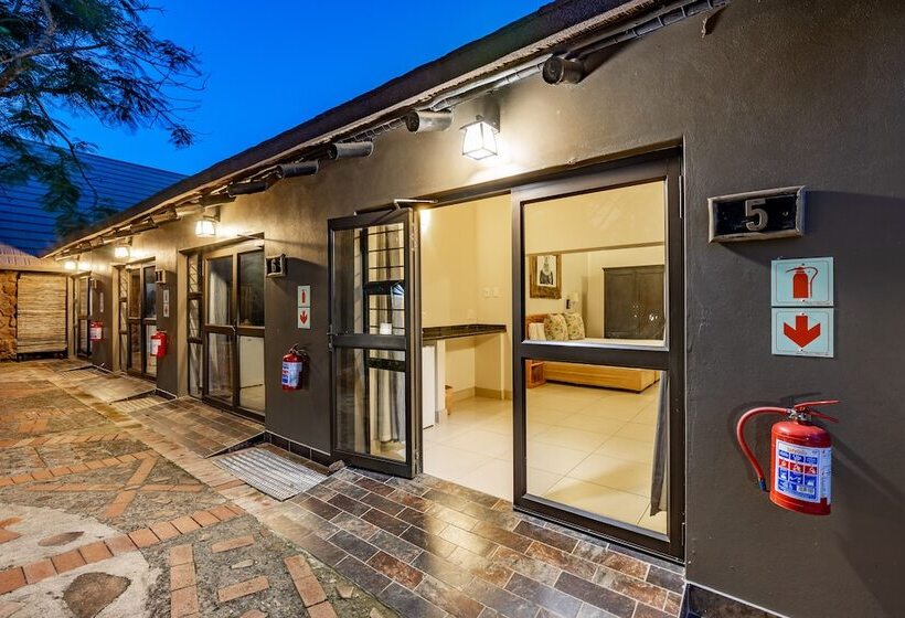 בית מלון כפרי Zulu Nyala Game Lodge