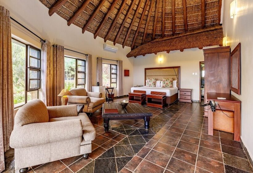 בית מלון כפרי Zulu Nyala Game Lodge
