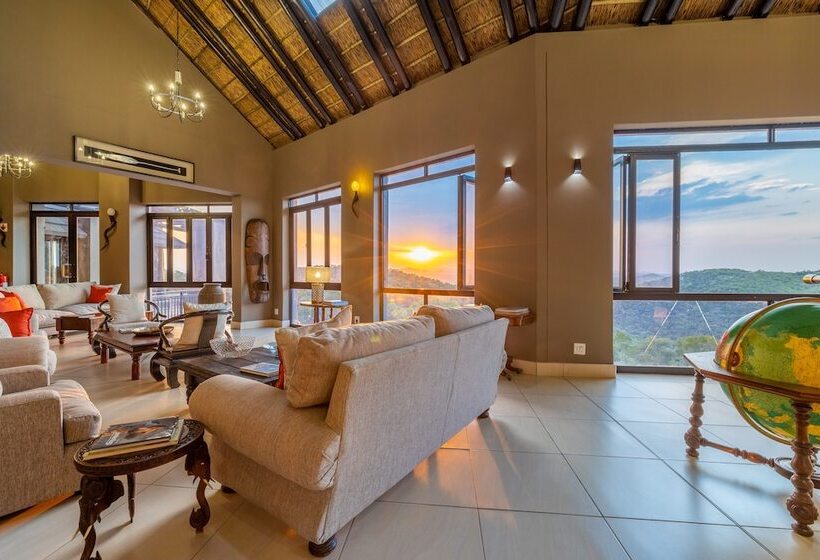 בית מלון כפרי Zulu Nyala Game Lodge