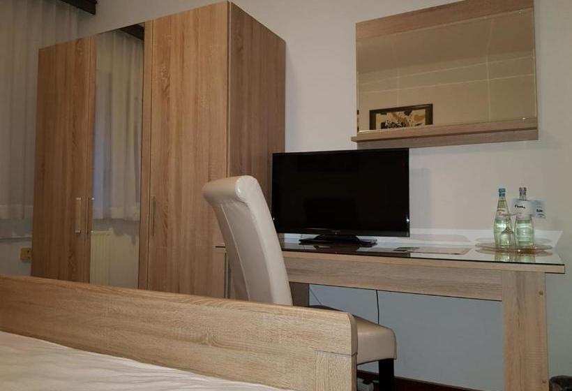 Отель Zum Mückenberger Hof