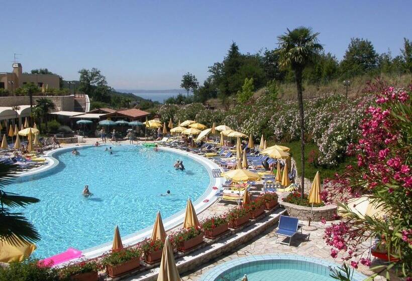 Le Torri Del Garda Familyspa Resort