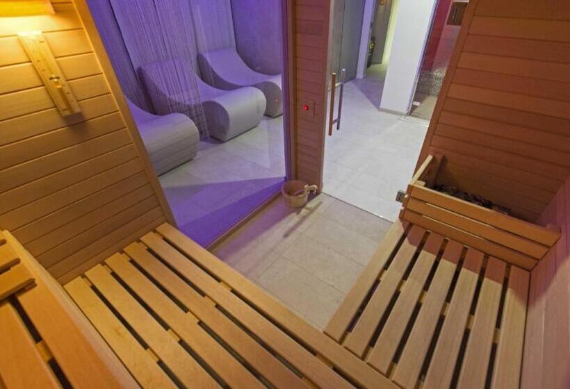 Le Torri Del Garda Familyspa Resort