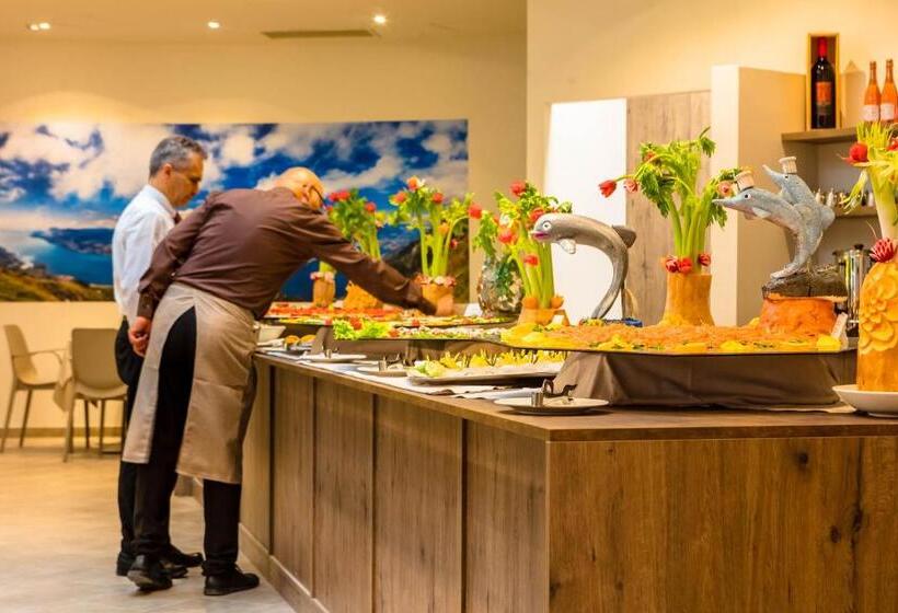 Le Torri Del Garda Familyspa Resort